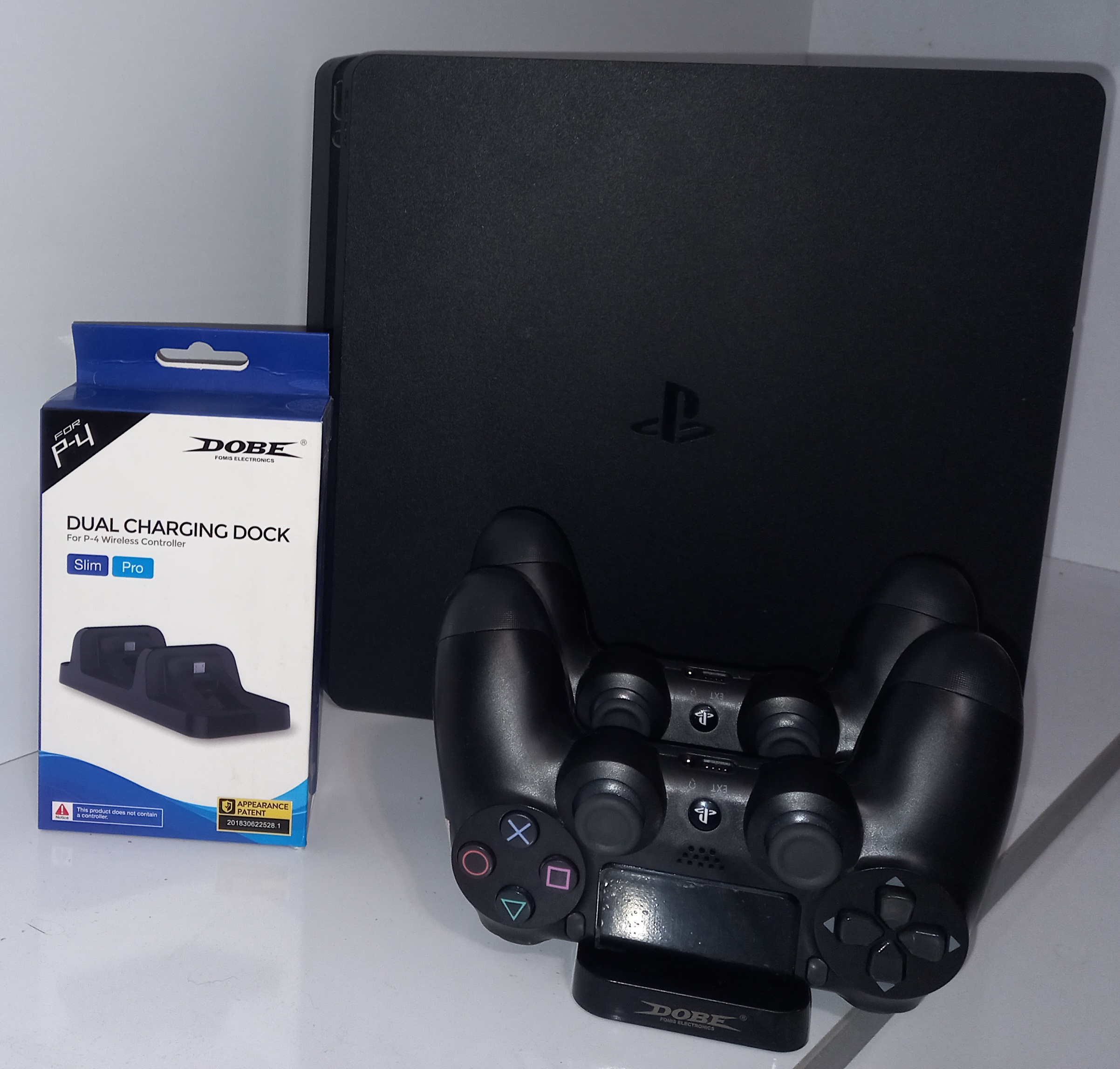 Game console ps4 slim one tera full game 2024 stock brand new, two controllers, charger and box